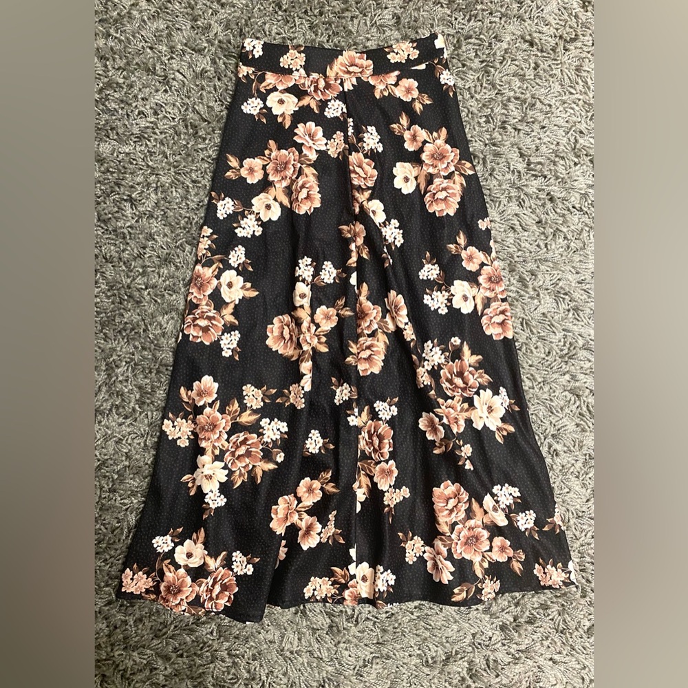 XS Floral Black Skirt